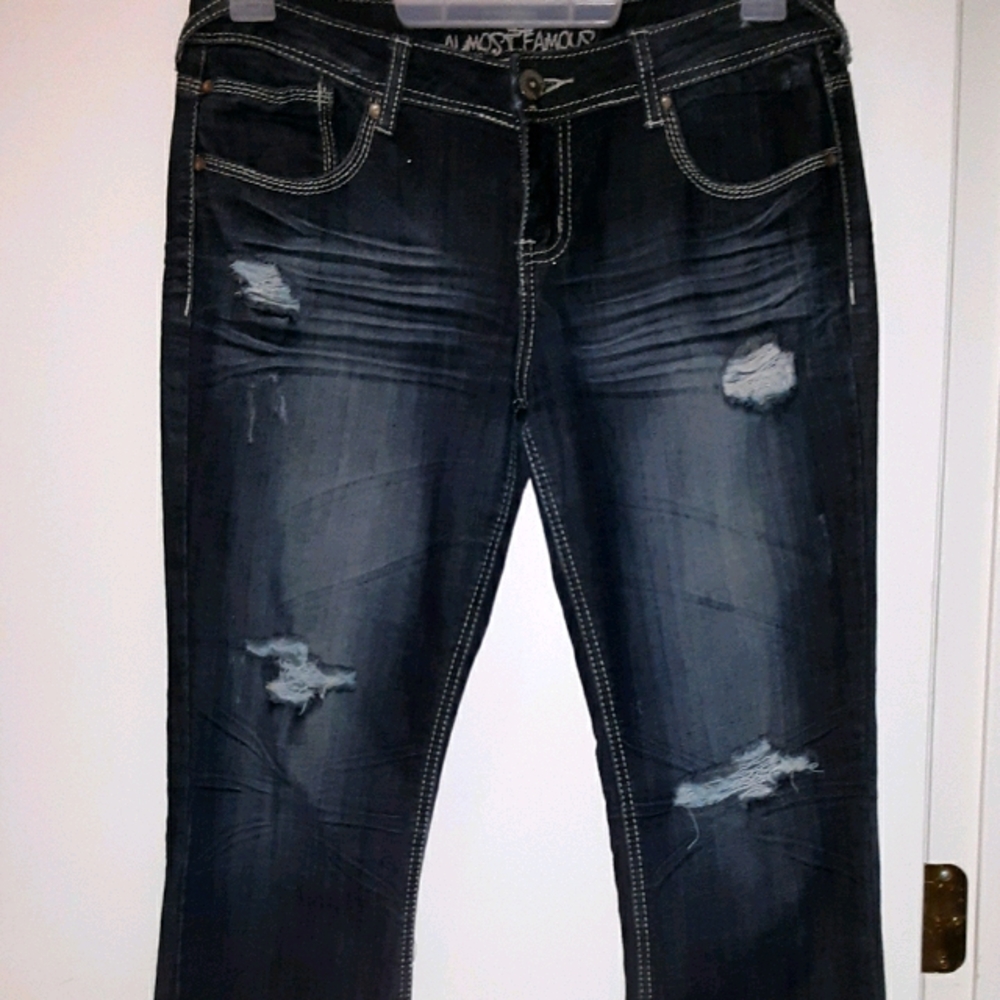 Almost Famous jeans size 11